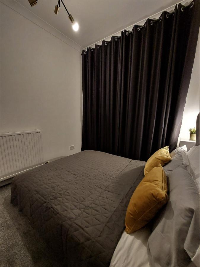 Appartamento Modern & Bright, G/F, 1Br Apt. Real Hidden Gem Hamilton Esterno foto