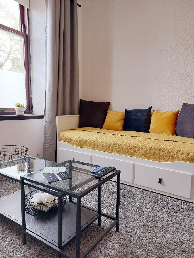 Appartamento Modern & Bright, G/F, 1Br Apt. Real Hidden Gem Hamilton Esterno foto